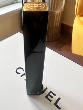 Chanel Rouge Allure Extrait  of Gloss 52